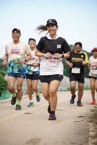 BIB: 8014
                            <button type="button" onclick="openModal(18895447)" class="btn btn-primary btn-sm float-right btn-popup" data-toggle="modal" data-target=".modal-high-quality">
                        <i class="fas fa-shopping-cart"></i> Add to Cart
                    </button>
                                            <button type="button" onclick="isThisMe(18895447, true)" class="btn btn-success btn-sm float-right btn-popup btn-isme hidden" data-toggle="tooltip" data-placement="bottom" title="นี่คือรูปของคุณใช่ไหม คลิกที่นี่เพื่อเอาเข้าอัลบั้ม">
                        <i class="fas fa-plus"></i> Add to album
                    </button>
                    <button type="button" onclick="isThisMe(18895447, false)" class="btn btn-warning btn-sm float-right btn-popup btn-isnotme hidden">
                        <i class="fas fa-ban"></i> Remove from album
                    </button>